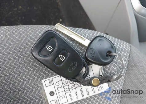 2013 Hyundai Accent Gls z USA, uszkodzony, nr VIN KMHCT4AEXDU551956